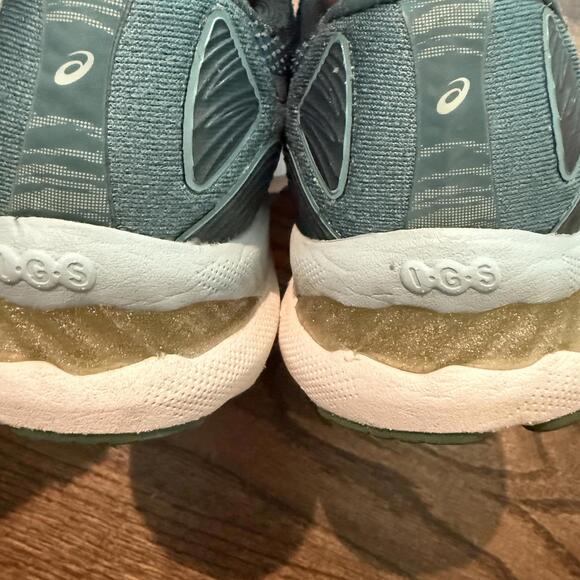 Women's ASCIS Gel-Cumulus 22 Running Shoes US 8 - Picture 8 of 9